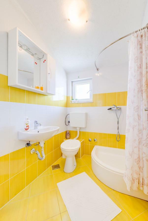 Petra Apartman *